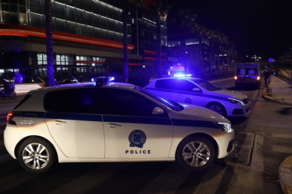 Κλειστή η Μεσογείων στο ύψος του Σταυρού