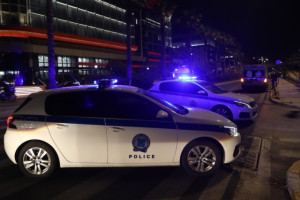 Κλειστή η Μεσογείων στο ύψος του Σταυρού