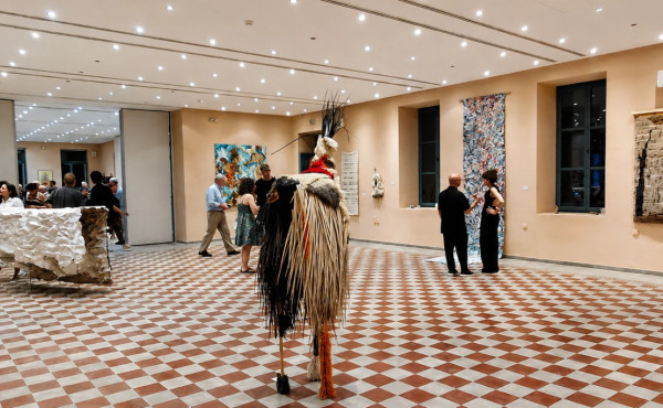 H 1η Cycladic Biennale στη Νάξο αναζητά όσα αφήνει πίσω η μνήμη
