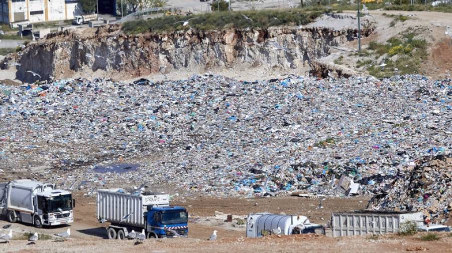 ΥΠΕΝ: Επιταχύνεται η διαδικασία χρηματοδότησης των έργων για τα απορρίμματα