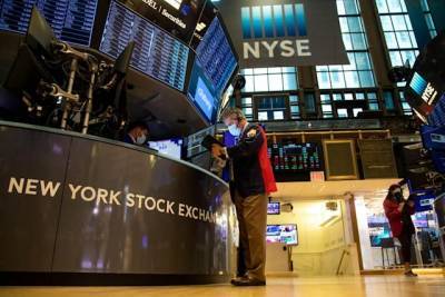 Wall Street: Με διπλό ρεκόρ το «ποδαρικό» στο 2022