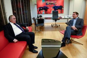 ΣΥΡΙΖΑ για Χατζηθεοδοσίου: Η κυβέρνηση φιμώνει κάθε κριτική φωνή