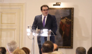Μήνυμα Πιερρακάκη στις τράπεζες για χρηματοδότηση μικρών και μεσαίων επιχειρήσεων
