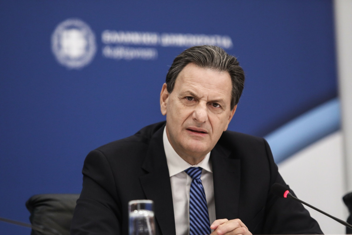 Σκυλακάκης: Η επενδυτική άνθηση θα μας κρατήσει μακριά απ'την ύφεση