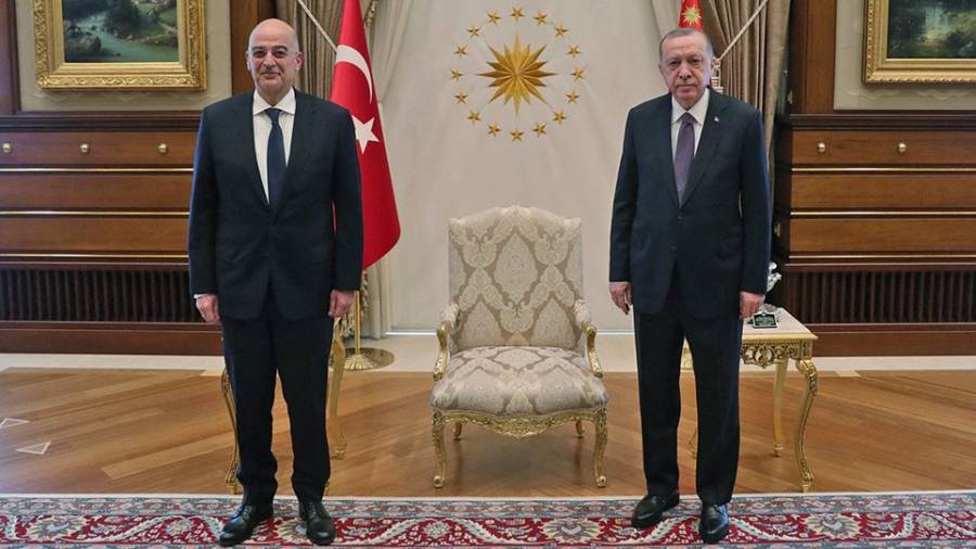 Μία ώρα κράτησε η συνάντηση Ερντογάν–Δένδια: Ακολουθούν επαφές με Τσαβούσογλου