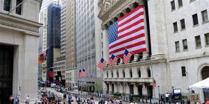 Ενισχύεται η Wall Street από την εκτίναξη των θέσεων εργασίας