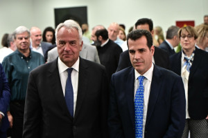 Πλεύρης: Επιστροφή παράτυπων μεταναστών στις χώρες προέλευσης ή... φυλάκιση