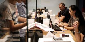 Lockdown: Πώς θα γίνεται η εξυπηρέτηση πολιτών από δημόσιες υπηρεσίες