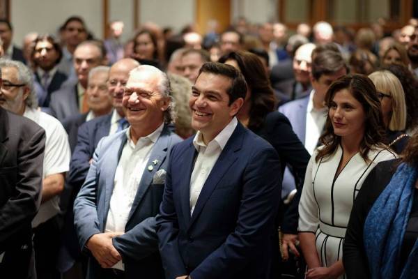 Τσίπρας: Σημαντικός ο ρόλος της ομογένειας στην ανοικοδόμηση της Ελλάδας