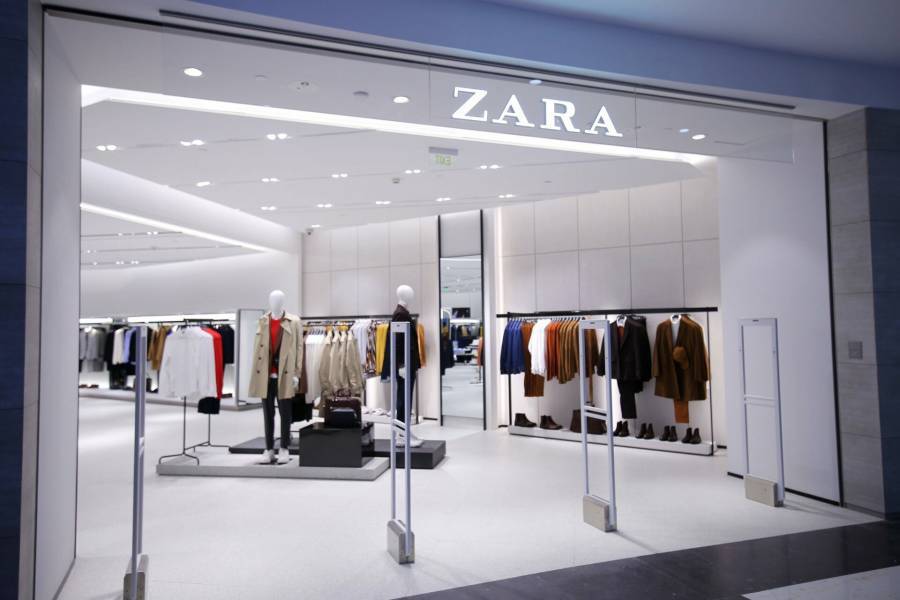 Zara: «Λουκέτο» σε 502 καταστήματά της στη Ρωσία