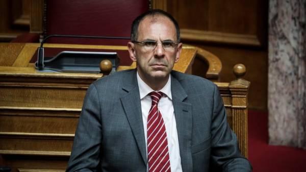 Γεραπετρίτης: Bοήθημα 200 εκατ. ευρώ σε ευάλωτες οικογένειες