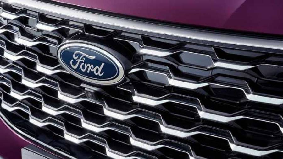Ford: «Μεταγραφή» από την Apple, με όραμα για αυτό-οδηγούμενα οχήματα