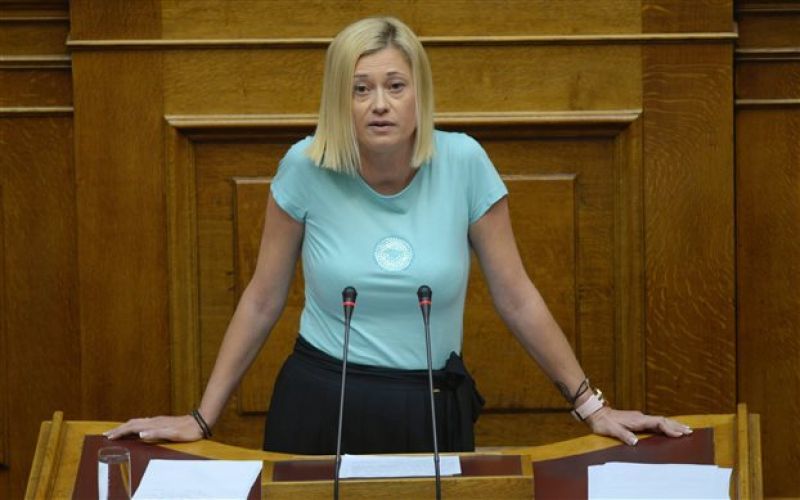 Ρ.Μακρή: Εκλογές για να φύγουν οι ενοχλητικοί βουλευτές