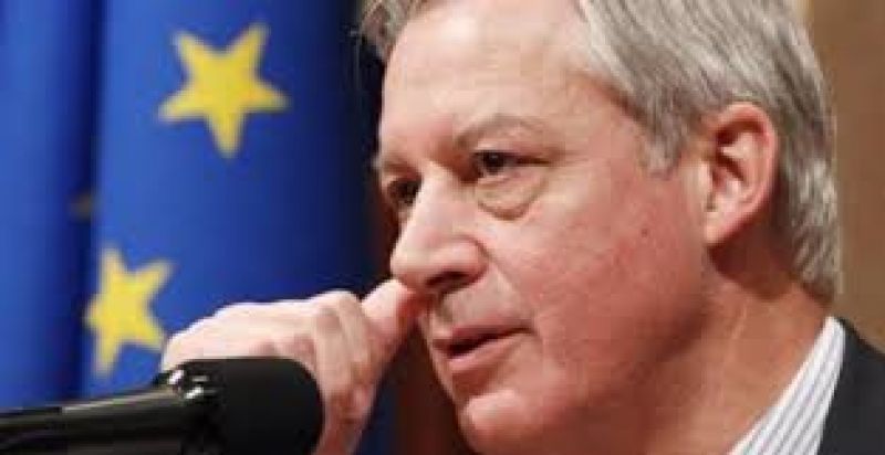 "Το ισχυρό ευρώ δημιουργεί αδικαιολόγητη πίεση στην οικονομία της Ευρωζώνης"
