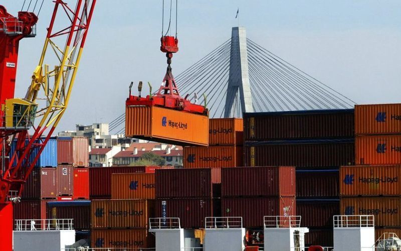 ΗΠΑ: Αύξηση εμπορικού ελλείματος - βελτίωση αγοράς εργασίας