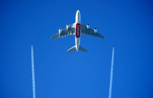 Emirates:Σε αναζήτηση υποψηφίων από την Ελλάδα για το διεθνές πλήρωμα