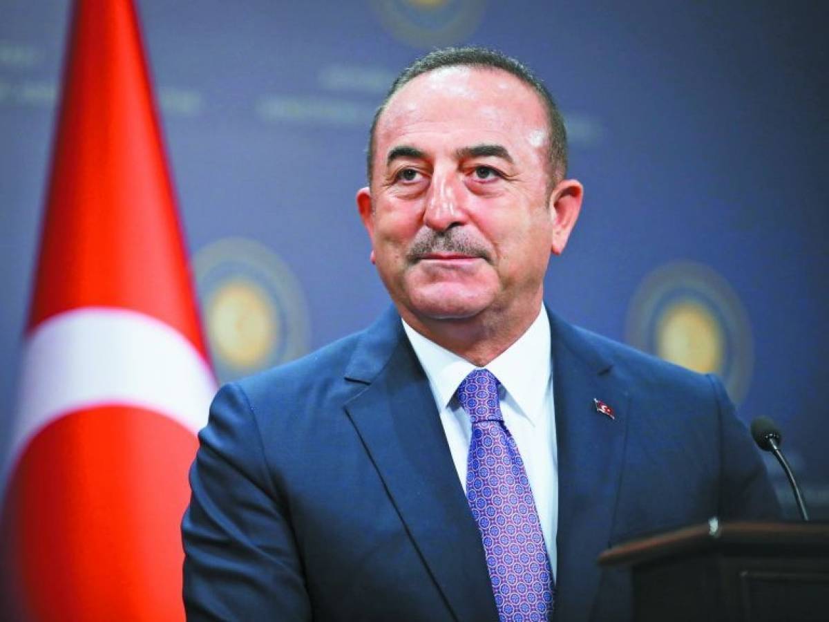 Τσαβούσογλου: Απάνθρωπη η συμπεριφορά της Ελλάδας κατά των προσφύγων