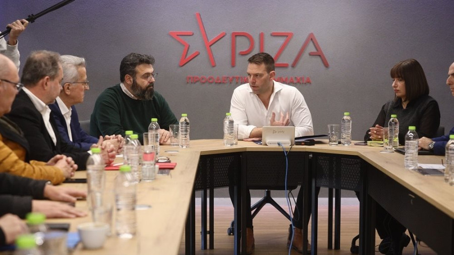 Κασσελάκης: Αύξηση του κατώτατου μισθού άμεσα, στα €900 τουλάχιστον