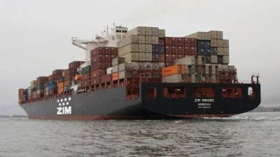 Η ZIM ναυλώνει 13 πλοία μεταφοράς εμπορευματοκιβωτίων από τη Navios