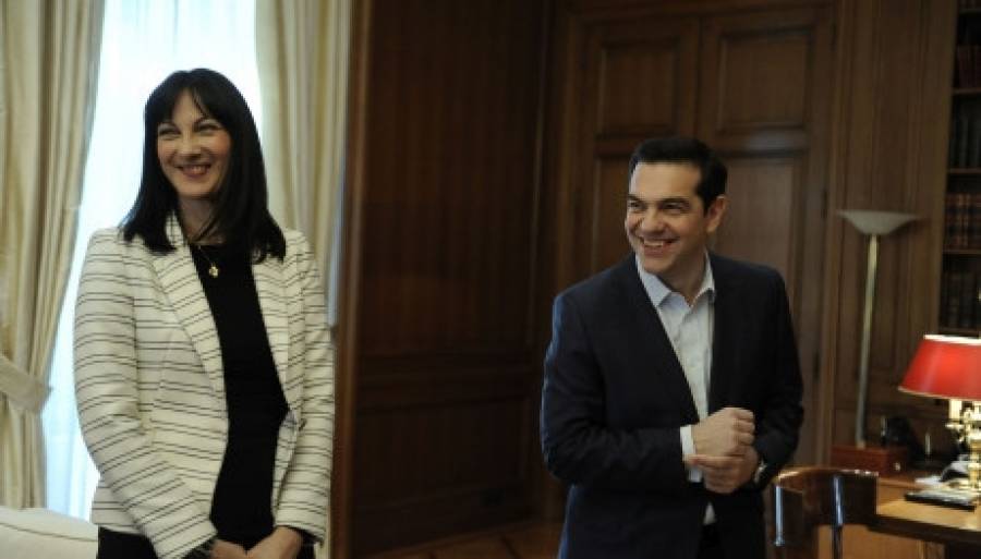 Ο άκυρος συμψηφισμός του Τσίπρα για τις μεταγραφές βουλευτών