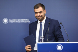 Μαρινάκης: Είναι ντροπή να κάνεις πολιτική πάνω στον πόνο ανθρώπων