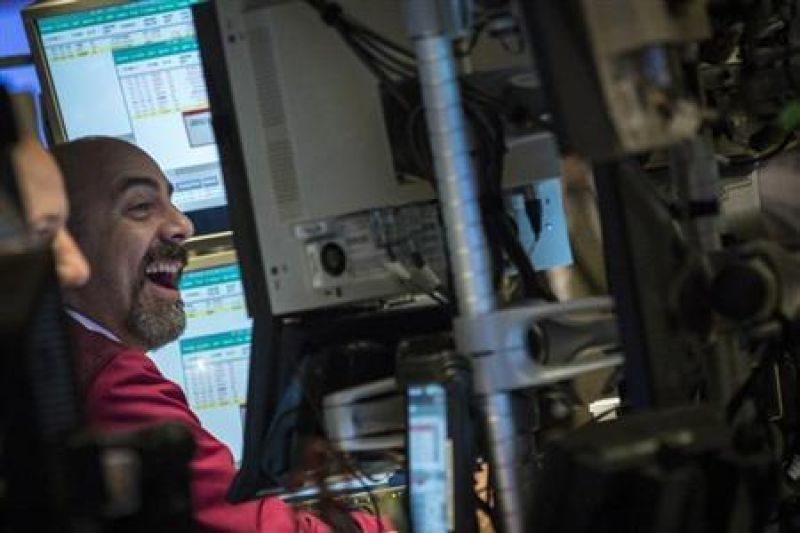 Wall: Νέο ιστορικό υψηλό για τον S&amp;P 500 - Με κέρδη οι δείκτες στην εβδομάδα