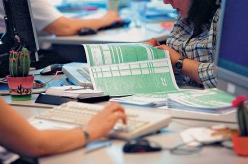 ΥΠΟΙΚ: Αποδείξεις από όλους για το αφορολόγητο