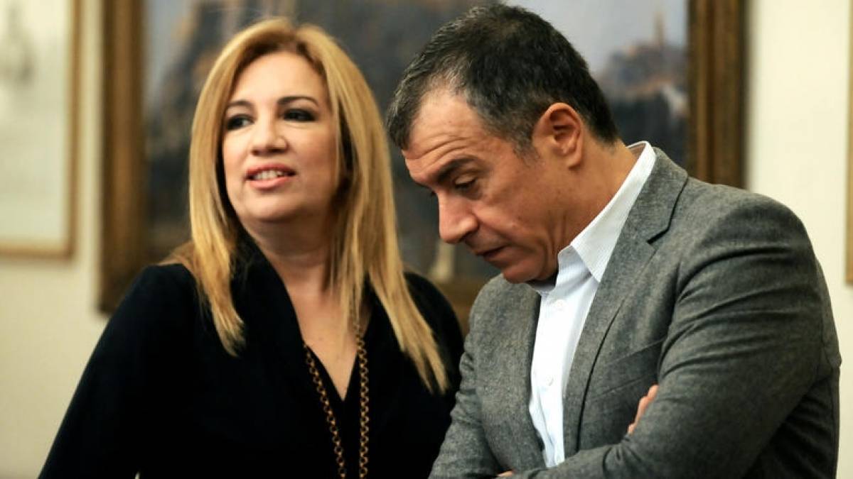 Γεννηματά και Θεοδωράκης αποθεώνουν τον Τσιτσιπά
