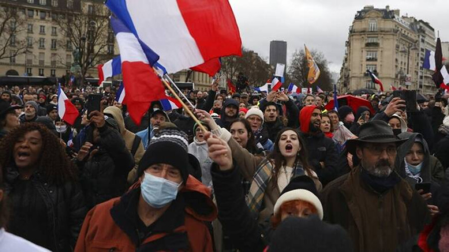 Γαλλία: Έφοδος στα γραφεία της «Louis Vuitton» από διαδηλωτές
