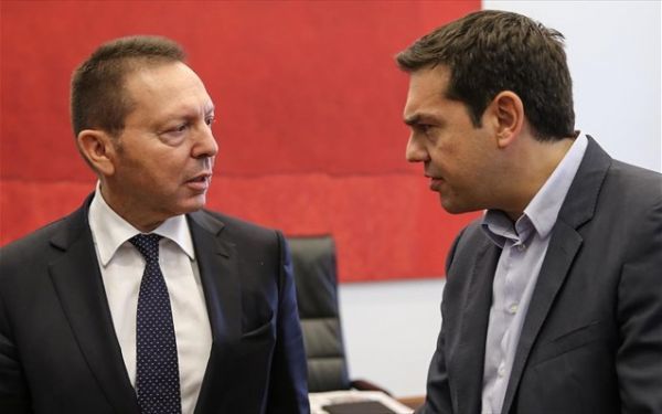 Στουρνάρα και αντιπολίτευση «καρφώνει» η κυβέρνηση