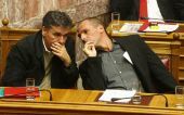 Οι αγορές αποτιμούν θετικά την αλλαγή και η κυβέρνηση τρέχει