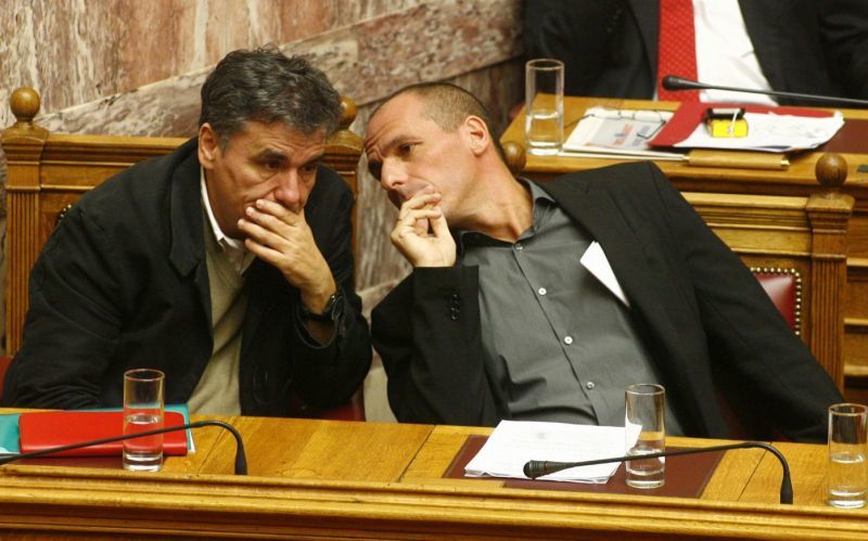 Οι αγορές αποτιμούν θετικά την αλλαγή και η κυβέρνηση τρέχει