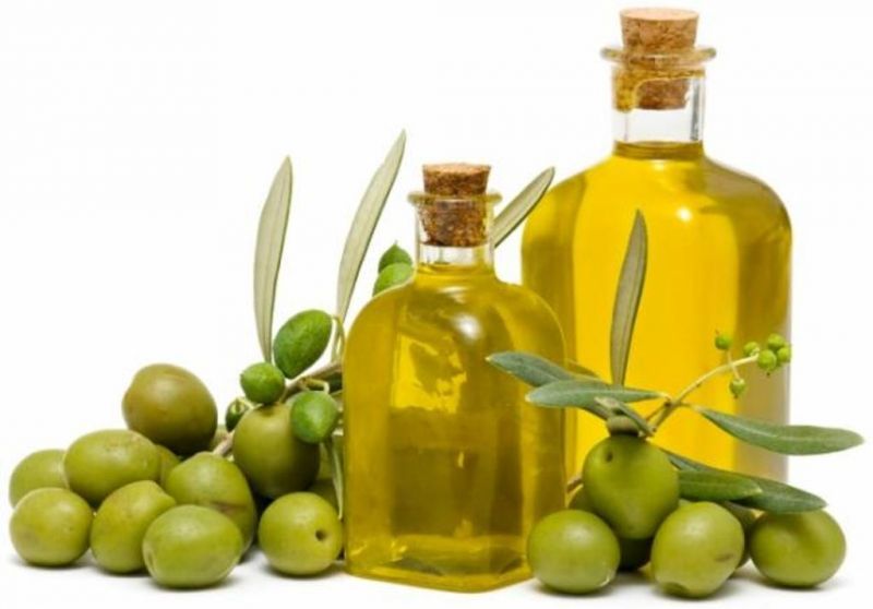 Tα μαζεύει η Κομισιόν με το ελαιόλαδο στα εστιατόρια