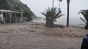 Σε κατάσταση έκτακτης ανάγκης η Σκύρος- Καταστροφές από την κακοκαιρία
