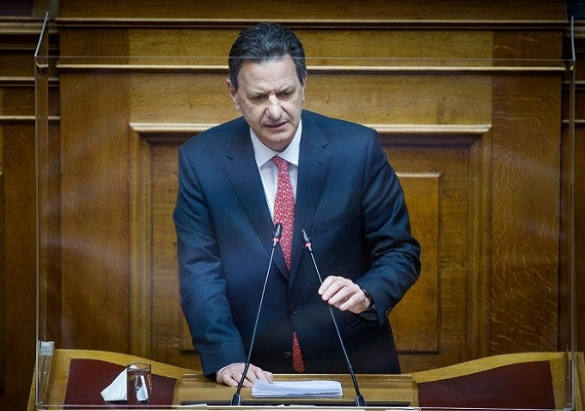 Σκυλακάκης: Στόχος μας η μεγέθυνση της μικρομεσαίας επιχειρηματικότητας