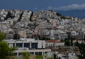 Κατατέθηκε η τροπολογία Χατζηδάκη για τα αυθαίρετα
