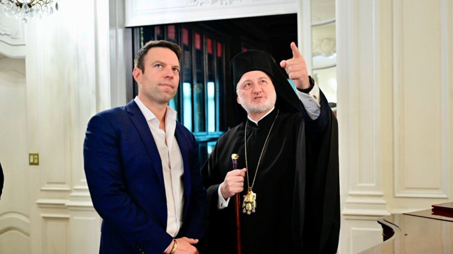 Η δεξιόστροφη εκστρατεία της ΝΔ, τα «αδέσποτα» κοινά του Κασσελάκη και οι κρυφές ελπίδες του Ανδρουλάκη