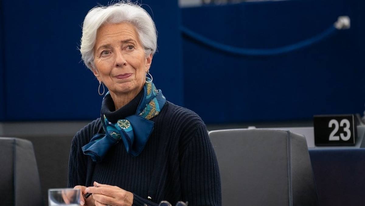 Ο λόγος στην Κριστίν Λαγκάρντ, με το... μπαζούκα στο χέρι