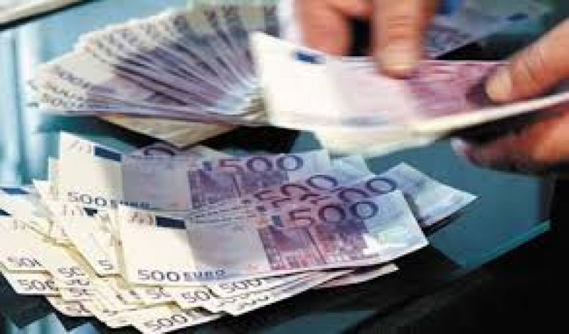 Παζάρι για τις πωλήσεις σε distress funds δανείων