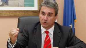 Λοβέρδος: Είμαστε κοντά σε πολεμική ανάφλεξη στο Κόσοβο