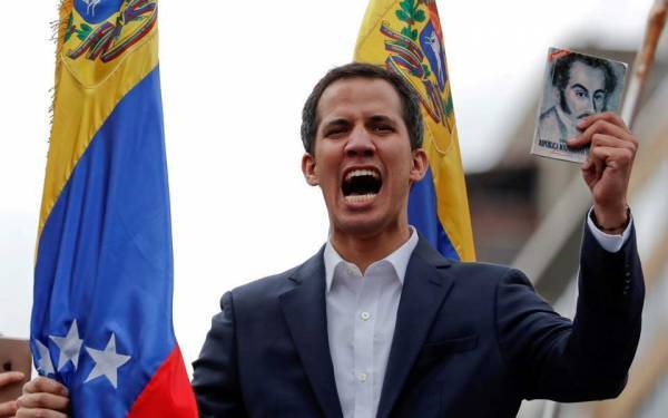Βενεζουέλα: Ο Γκουαϊδό καλεί τους πολίτες να συνεχίσουν τις διαδηλώσεις