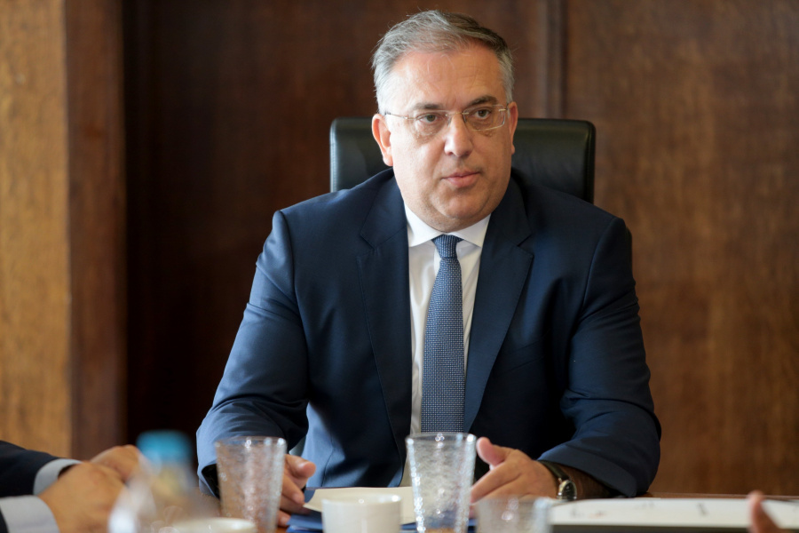 Θεοδωρικάκος: «Ευχαριστώ» στους αστυνομικούς για όσα έκαναν στην κακοκαιρία