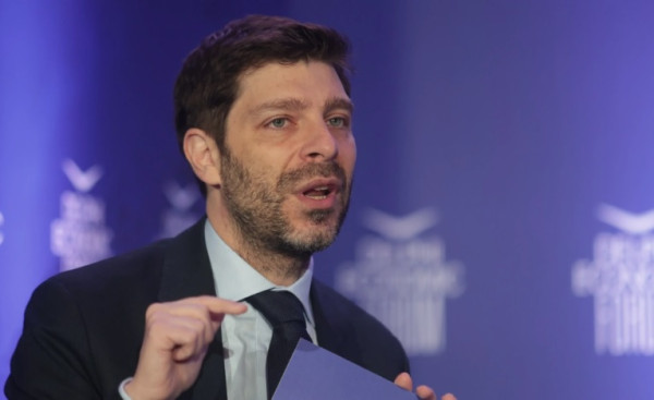 Γιατρομανωλάκης: Δεν εξισώνονται οι δραματικές σχολές με τα λύκεια