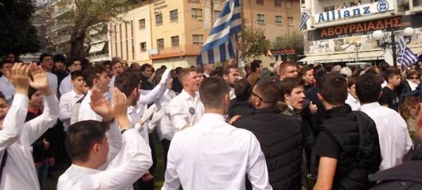 Κατερίνη: Κυνήγησαν βουλευτή του ΣΥΡΙΖΑ, μετά την παρέλαση