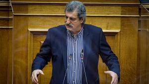 Πολάκης σε Πλεύρη για ανεμβολίαστους υγειονομικούς:Μην τολμήσεις να τους απολύσεις!