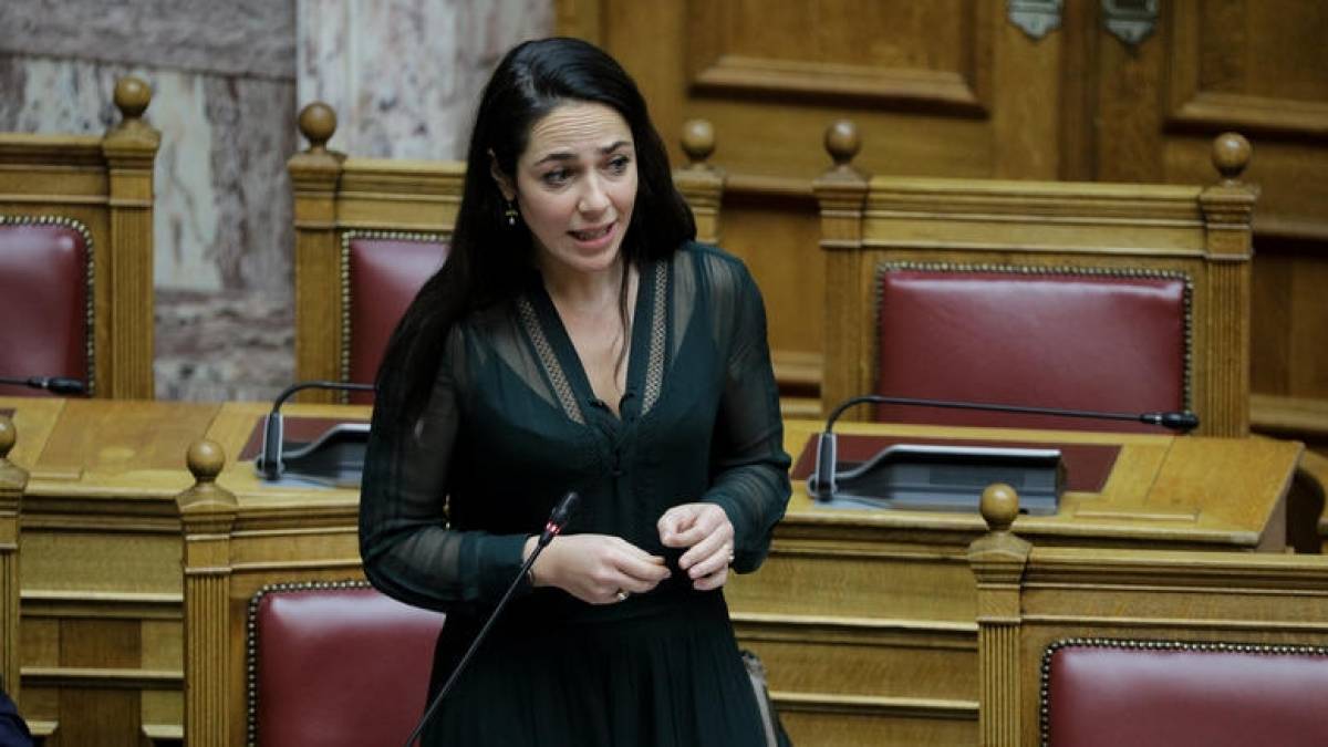 Μιχαηλίδου: Εκτός επιδόματος γέννησης μόλις το 1% των φορολογουμένων