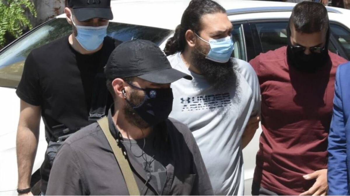 Μονή Πετράκη: Προφυλακιστέος ο κληρικός για την επίθεση με βιτριόλι
