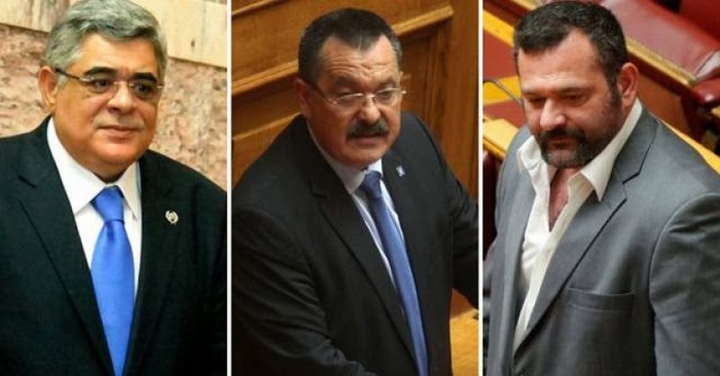Άρση ασυλίας για Μιχαλολιάκο, Παππά και Λαγό- Ένταση, επεισόδια και ύβρεις στο σόου που έστησαν στη Βουλή οι Χρυσαυγίτες