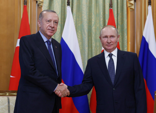 Αναβλήθηκε η επίσκεψη του Πούτιν στην Τουρκία