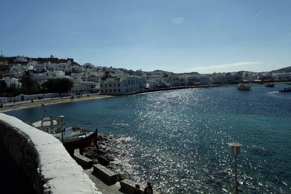 Μύκονος: Πρόστιμα σε εταιρείες ενοικιάσεως αυτοκινήτων-Τα ευρήματα της Τροχαίας